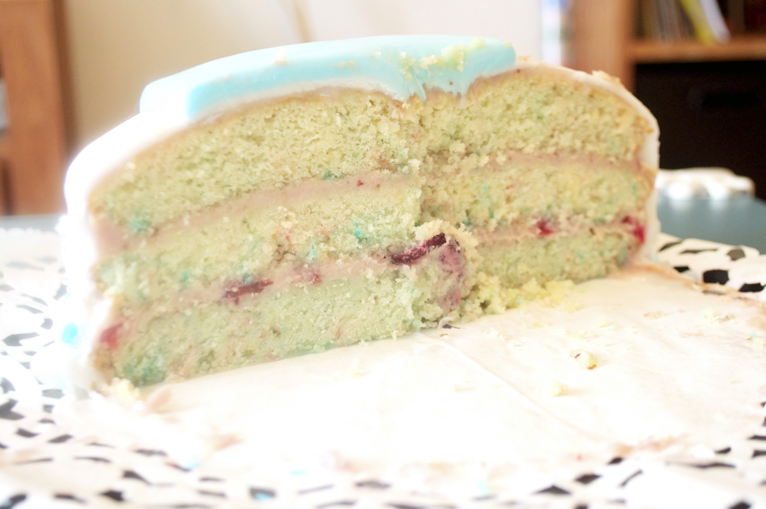 recette gâteau d'anniversaire à 3 étages layers cake enfants