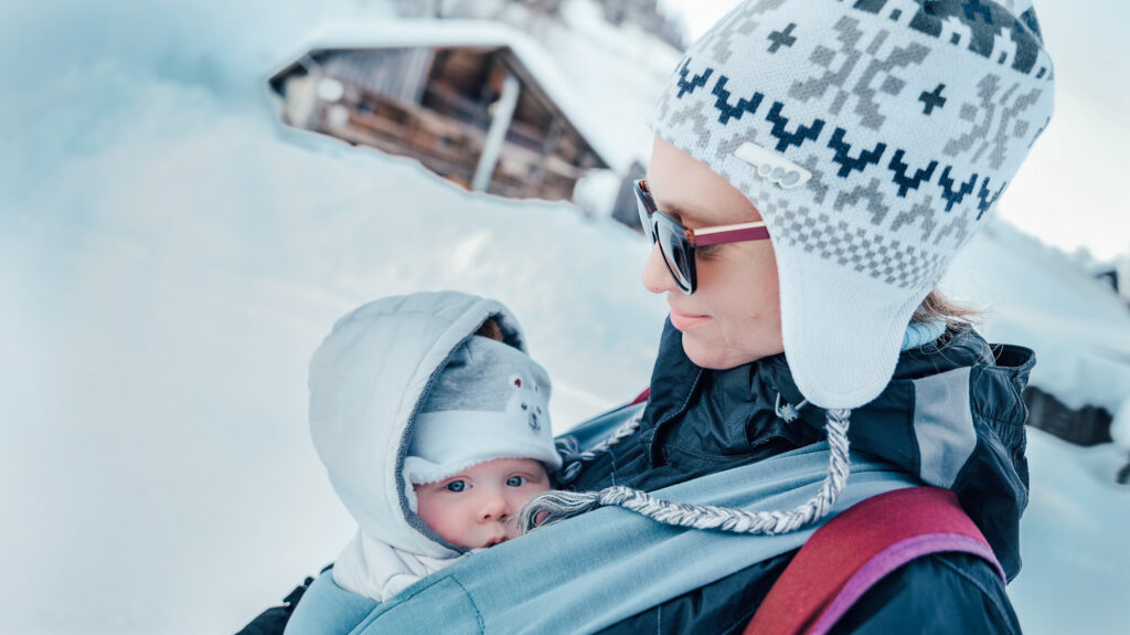 Le porte-bébé érgonomique indispensable pour les jeunes parents