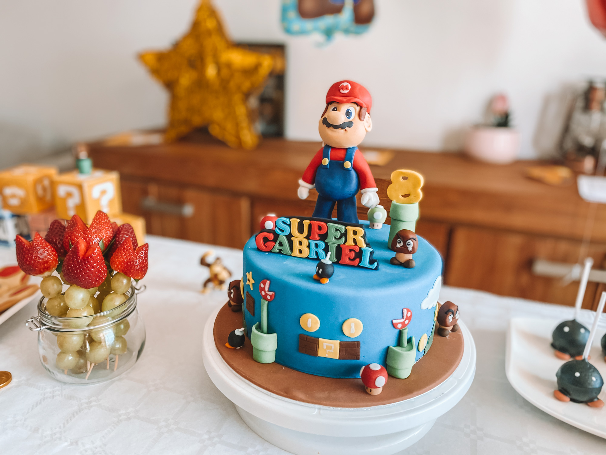 Organiser un anniversaire Super Mario Bros pour mamans débordées · Little  Gabchou